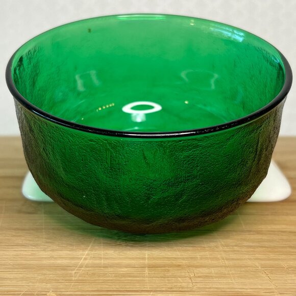Vintage MCM green glass bowl - Picture 2 of 3